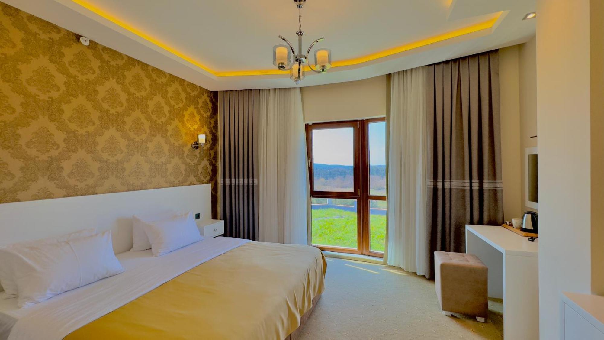 Green Roof Hotel & Spa Terkos Exterior photo