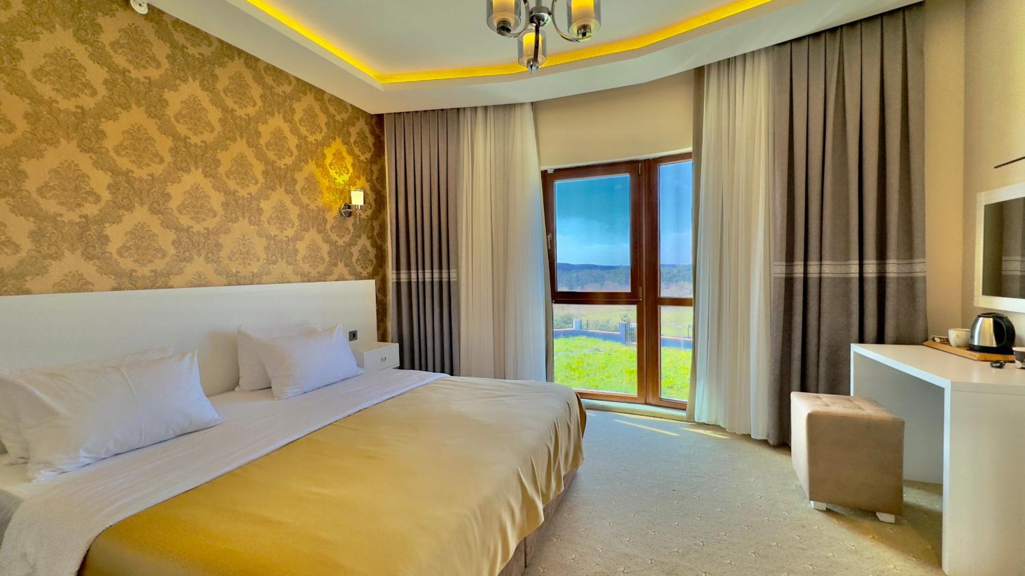 Green Roof Hotel & Spa Terkos Exterior photo
