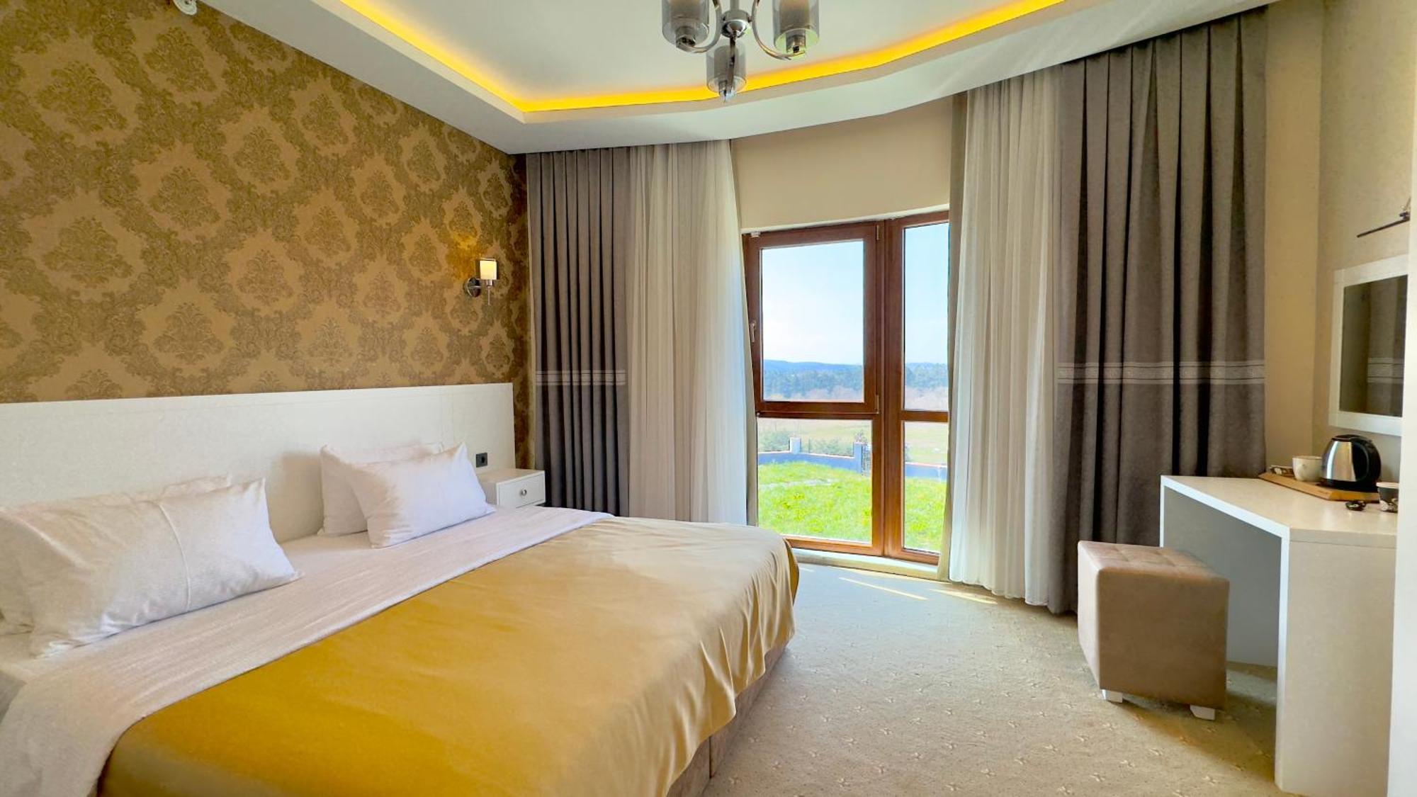 Green Roof Hotel & Spa Terkos Exterior photo