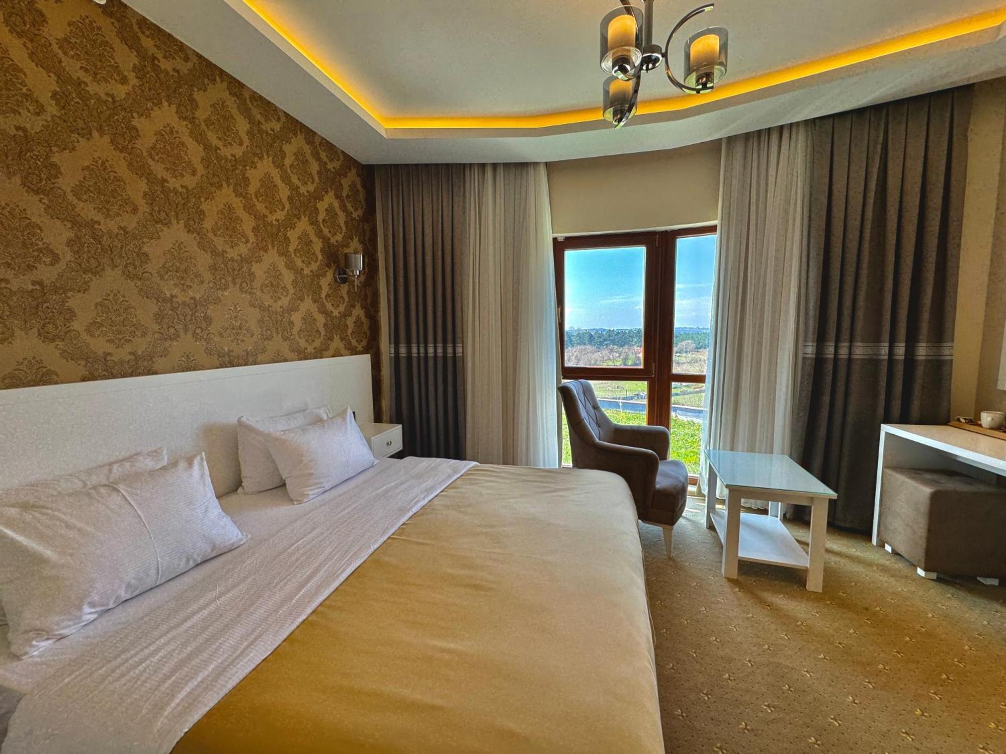 Green Roof Hotel & Spa Terkos Exterior photo