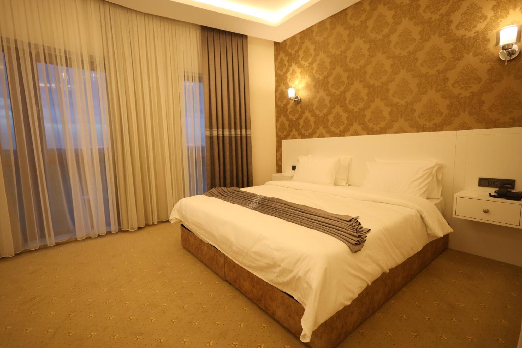 Green Roof Hotel & Spa Terkos Exterior photo